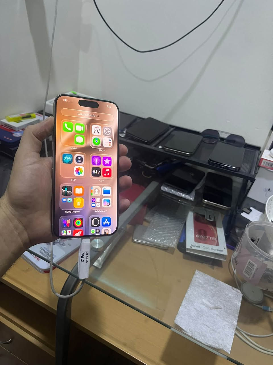 سلام عليكم
15 برو ماكس تيتانيوم ذاكره 256 بطاريه 100 مشحون 1 وحده بطاريه تفصيخ بلاديه تقره مستعمله وشاشه تفصيخ  اصلي اصلي تفصييخ بلادي 
دبل سيم كرت برغي مابي نقص 
كامل من جميع نواحي سعره 750 
سعر شاشه تفصيخ تره 300 الف 
بغداد ***********

نص مكتوب في الصور:
- ١٠:٠٣
- البطارية
- سجل الإصلاح
- الجزء البطارية
- الحالة مستعملة
- تم الإصلاح ٢١ أيلول، ٢٠٢٦
- معرفة المزيد حول إصلاح البطارية...