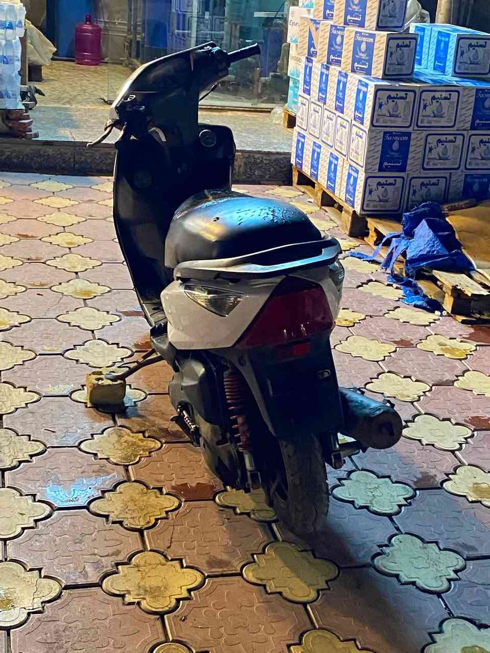 ثعلب كابريتر بيع أو مراوس بغداد الدورة
سلام عليكم 
ثعلب كابريتر للبيع جاهزة كهربائيات شغالة مكينة نشطة الدراجة حلوة مكاني بغداد الدورة شارع الصحة ترهم بيع و ترهم مراوس بدراجة كير سعرها ٤٠٠ و بيها مجال بسيط للاستفسار خاص أو على الرقم ***********
