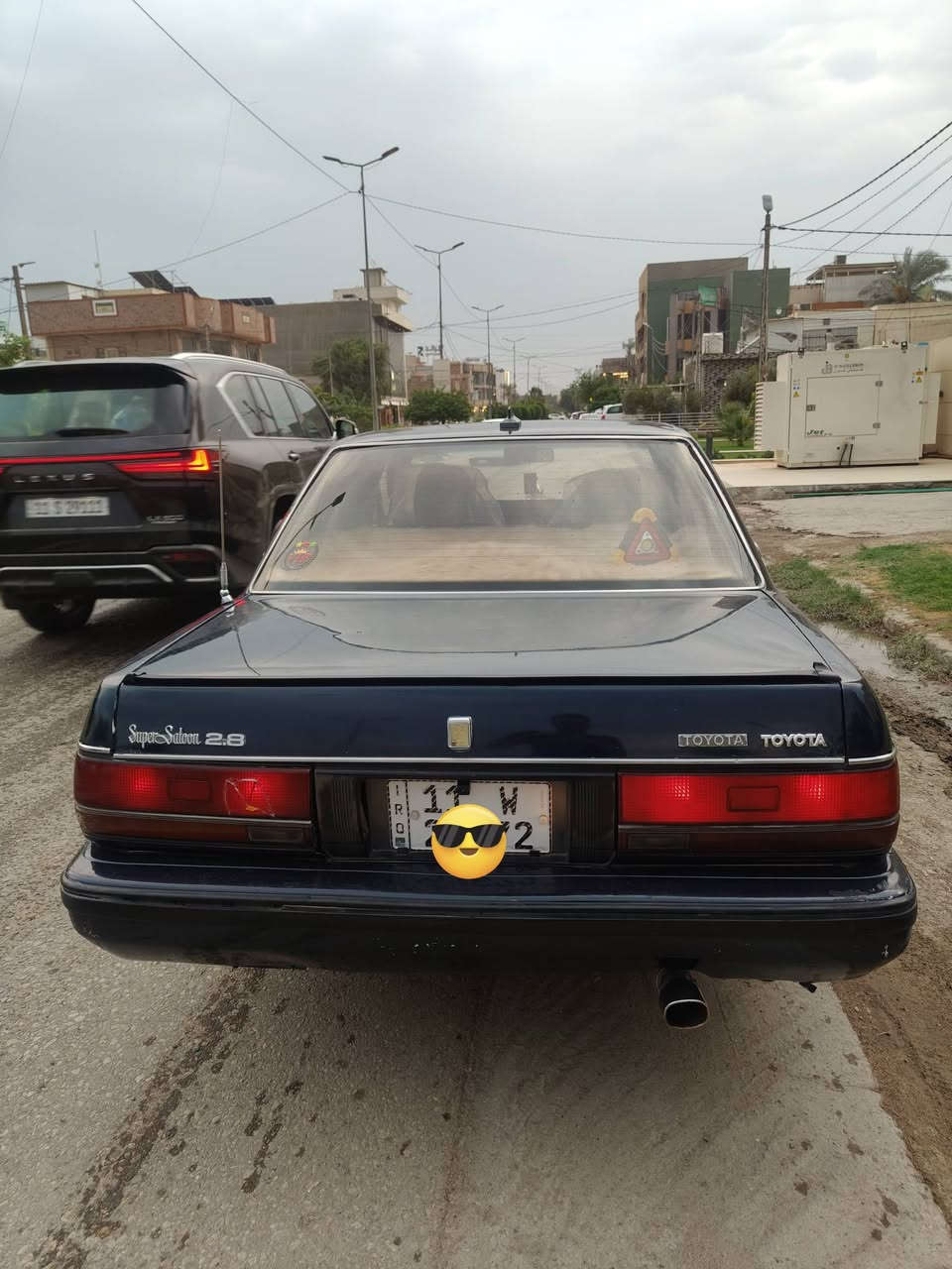 سيدان • مكفوله • انكليزي
