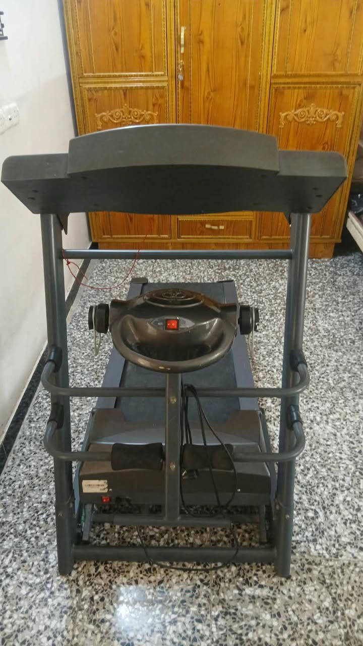 سلام عليكم
للبيع مشايه كهربائيه

 
حاله ممتازه استعمال خفيف جداً (استعمال منزلي قليل)

شغاله 💯💯 

تتحمل وزن( 200)

البيع لعدم الاستخدام ولعدم وجود مساحته

(للتواصل)

***********

(موجود خاص واتساب)  

(سعر خاص)
