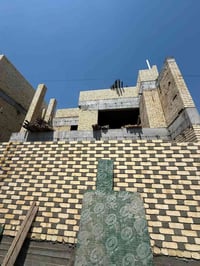 حي الجامعة ٨ • ٣٠٠م • عمال ماهرين