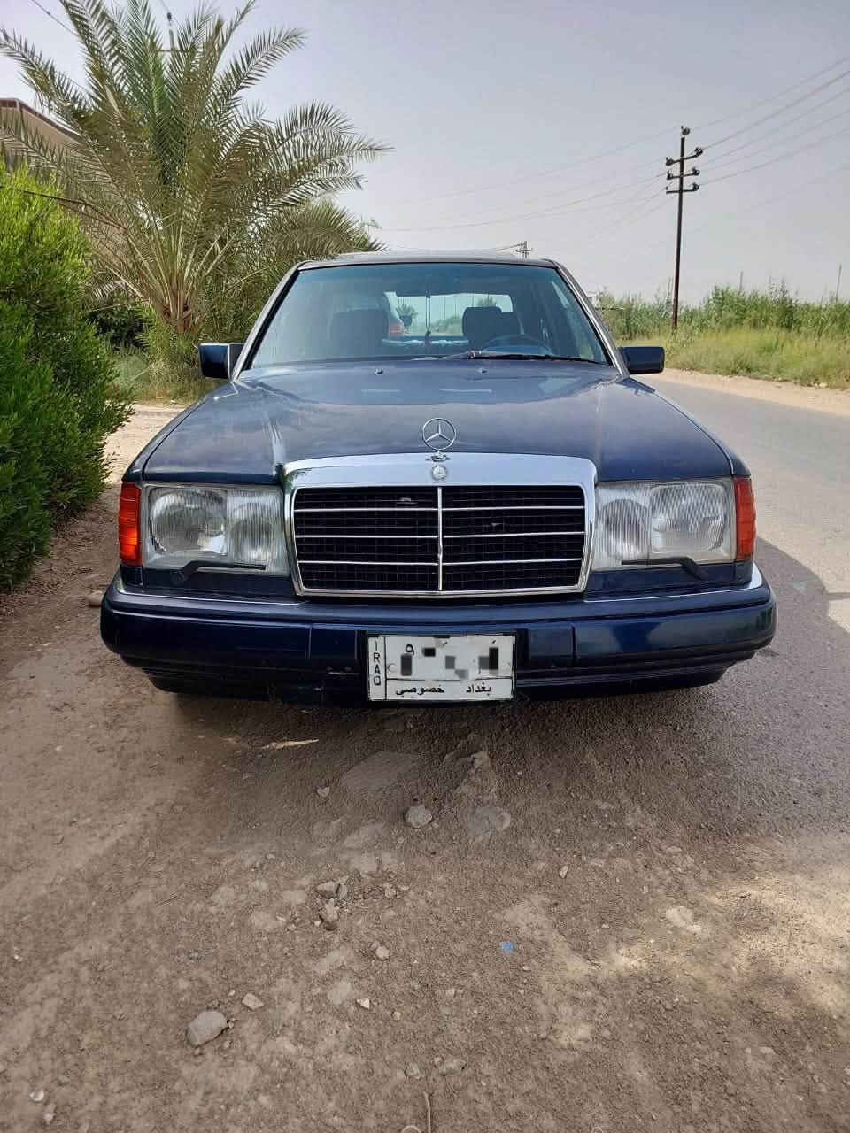 للبيع ..
رقم بغداد
وارد ياباني
موديل 92
فول مواصفات
بلاديه عنكبوت 
للتواصل على الرقم ***********
