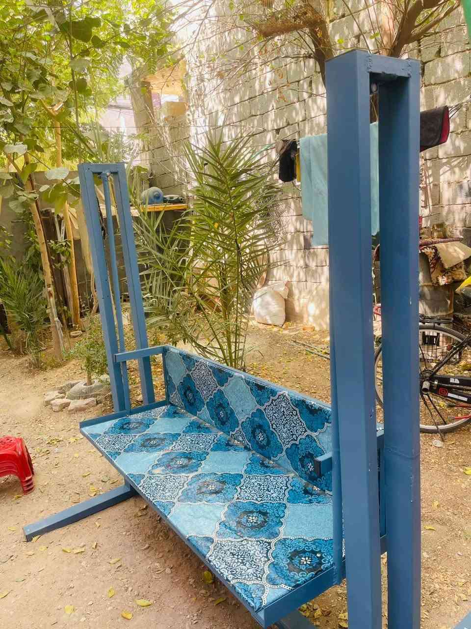 أرجوحة حدائق منزلية (مرجوحة) جديدة للبيع 🛋️✨
يتوفر لدينا: أرجوحة حديدية (مرجوحة) للحدائق والجلسات الخارجية تفصال حسب الطلب
المواصفات:
هيكل حديدي قوي ومطلي بحماية من التقلبات الجوية.
تنجيد مريح ومقعد يتسع لشخصين أو أكثر.
تصميم ثابت وآمن ومناسب للحدائق والجلسات الخارجية.
السعر: 250 الف
الموقع : كربلاء 
للتواصل والاستفسار: يرجى المراسلة على الخاص أو الاتصال على الرقم: ( *********** ).
