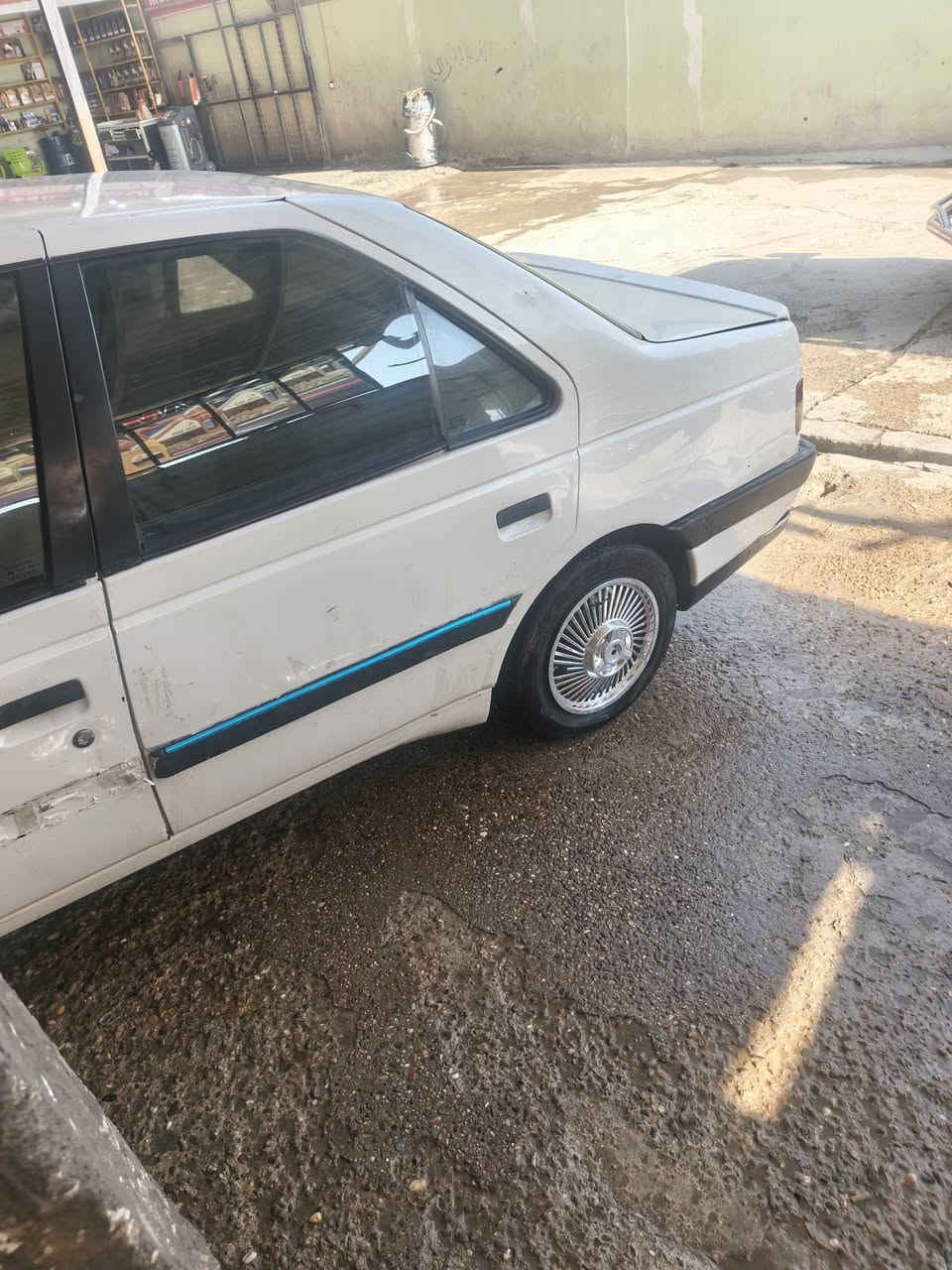 بيجو 405 للبيع رقمه نجف مديل9 مكفوله وجاهزه
مكاني نجف 
***********
