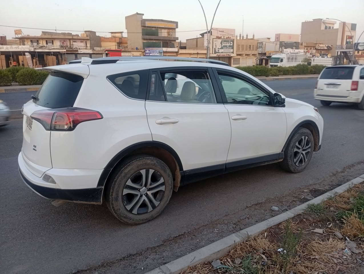 رافورد ٢٠١٨ نوع le  كلين بدون اي ضرر ولا صبغ ولا بارد بيها رادار وحساسات تحديد المسار تحطم استيرن رقم دهوك سنوية لعام ٢٠٣٠ مكان السيارة موصل السعر ١٨٠ ورقة 
للاستفسار ***********
