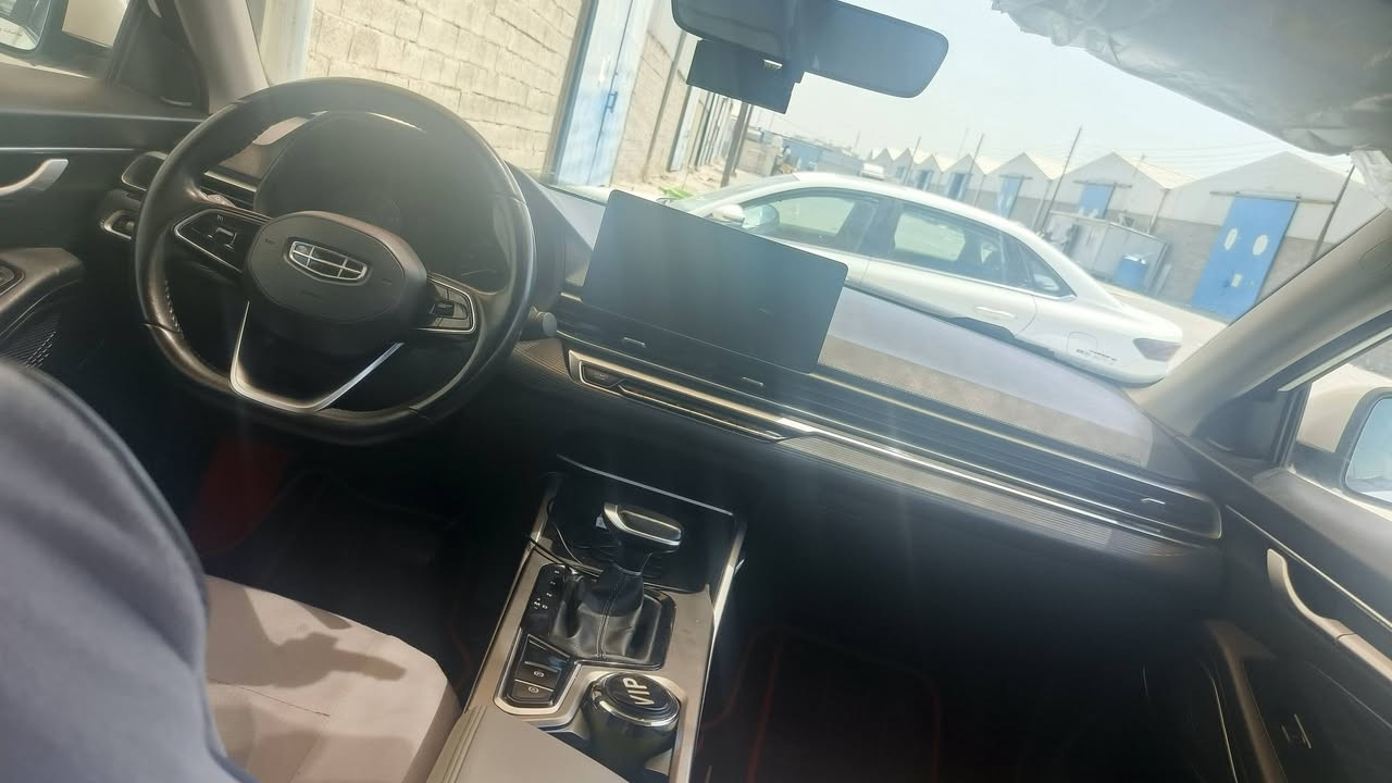 جيلي ام جراند 24 مثل ما موضح بصوره فول عده فتحه مثل ما موضح بصوره طكات ل بيهه وبيهه عته بل كير ابيع ع حالهه رقمهه ميسان تواصل ***********
