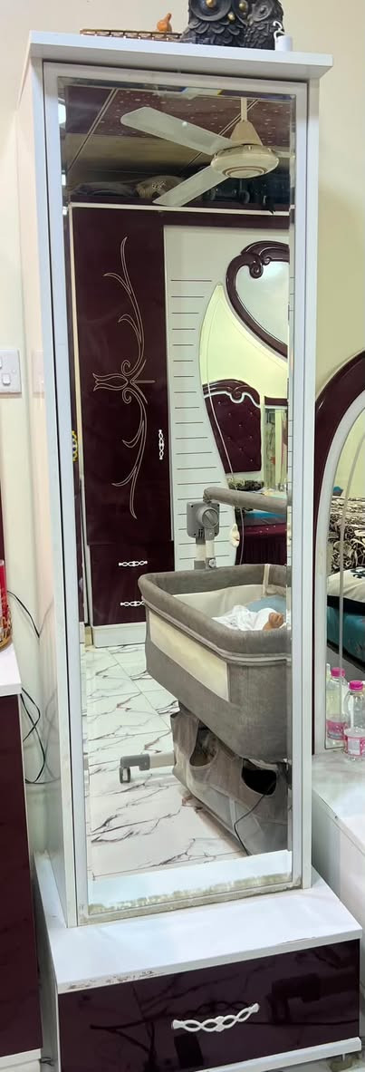 السلام عليكم
غرفة  اخشاب تركي  ١١ قطعه مستخدمه قليل وسعرها مناسب
استفسار اكثر خاص او على الرقم ***********
