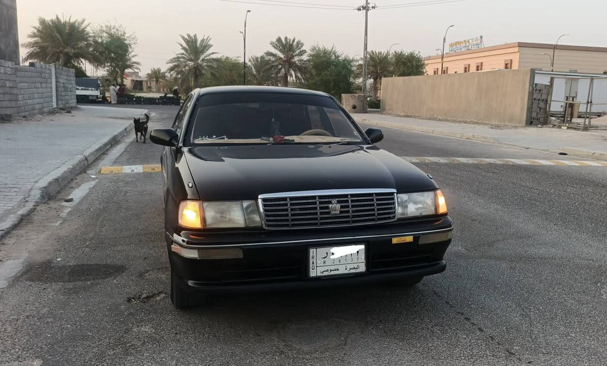 السلام عليكم اخوان بطه كراون 93.رقم بصره مشروع وطني. مكفوله من الگص والنقل والاصوليات فقط راعيها موجود يمي وهاي شوفة عينك السياره محرك3000. مستعجل ع البيع السعر 46 مكاني بصره سفوان رقم الهاتف ***********
