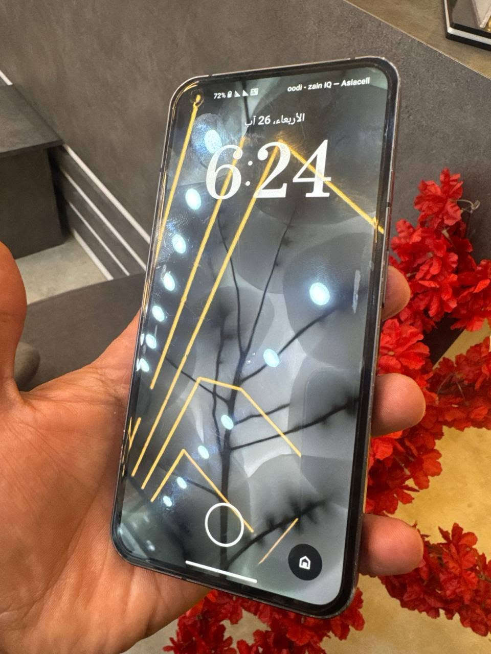 نو ثنك
جهاز يخبل وراقي بمعنى الكلمه مواصفات حلوة وسريع 
معالج سناب دراكون 
ذاكرة 256 
رام 8 + 8 
وهاي الموصفات كدامكم 
سعر 300 مكاني بغداد الشعب ***********

