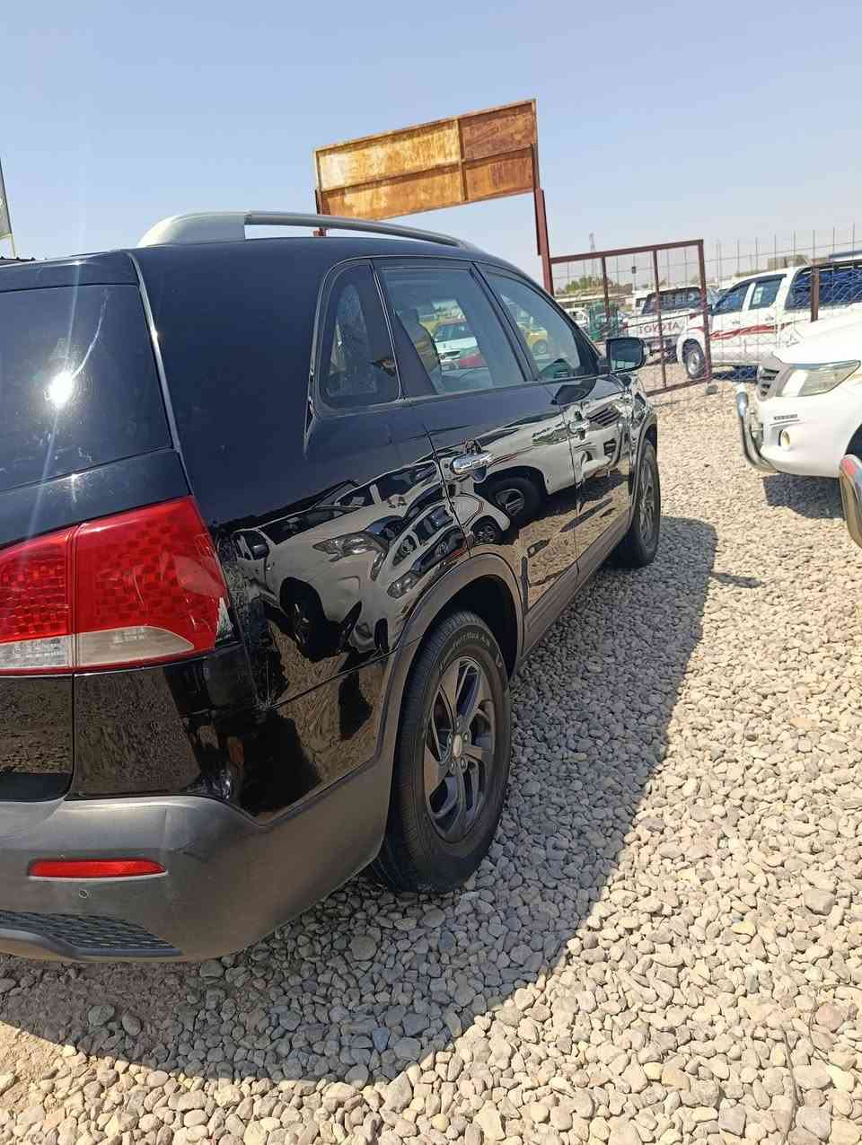 السلام عليكم سياره سورنتو موديل 2013 وارد امريكي بيها جاملغ مسبوق بدون دواخل ولا امبدل نفسيته محركها اربعه سلندر كير كفاله عامه ومحركها كفاله وتبريد صدرها نضيف استفسار على هذا الرقم ***********
