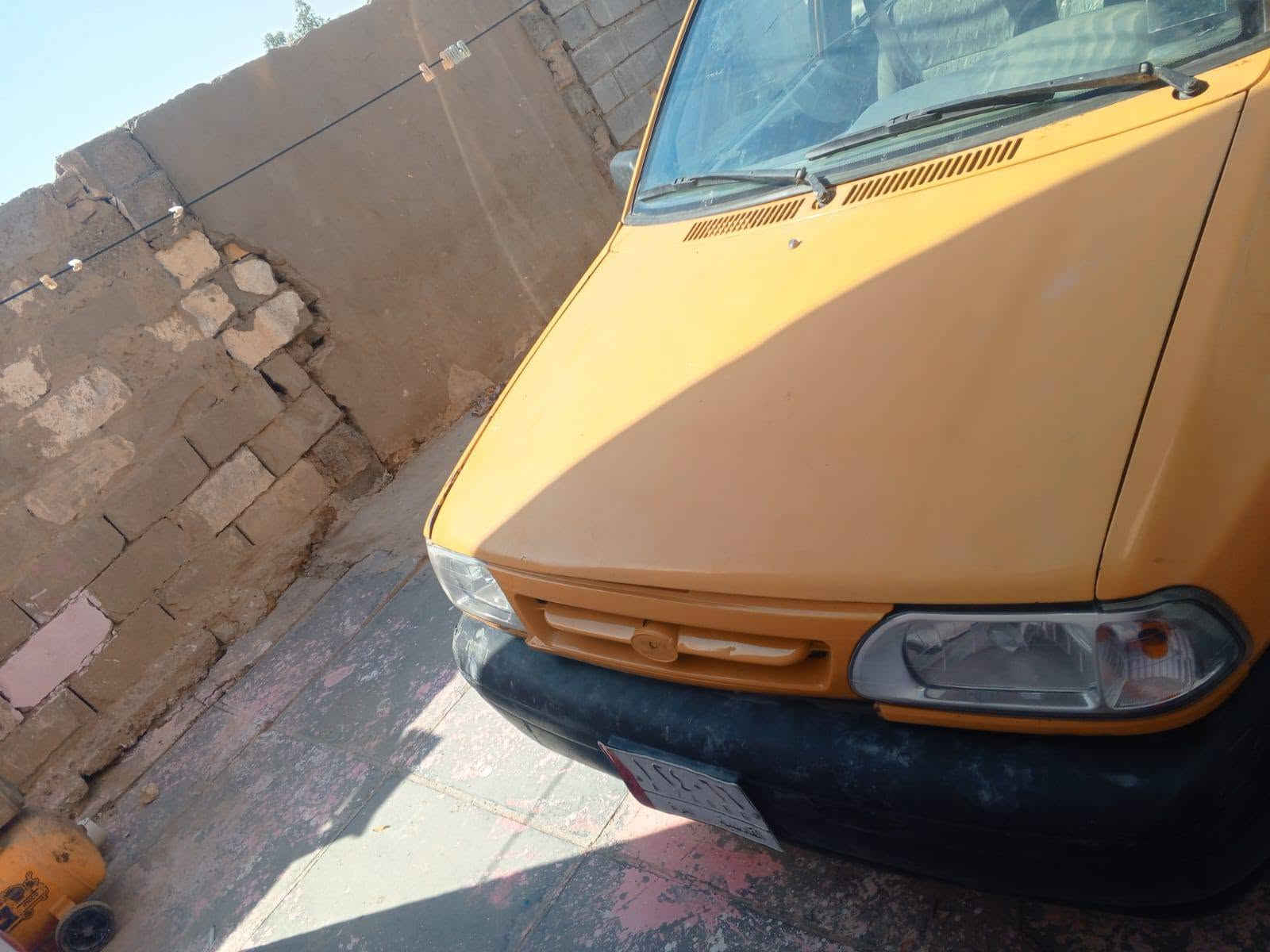 السلام عليكم شبابنه الطيبين
سايبه موديل 17 بيها جاملغ امامي مبدل 
حداديه زينه كير ومكينه زينات 
السعر ب33هيئه وغرامات تاخذها مصفره وكبل وي راعيها وبيها مجال تفاصيل اكثر الاتصال على هذا رقمي وخادم اني ***********
