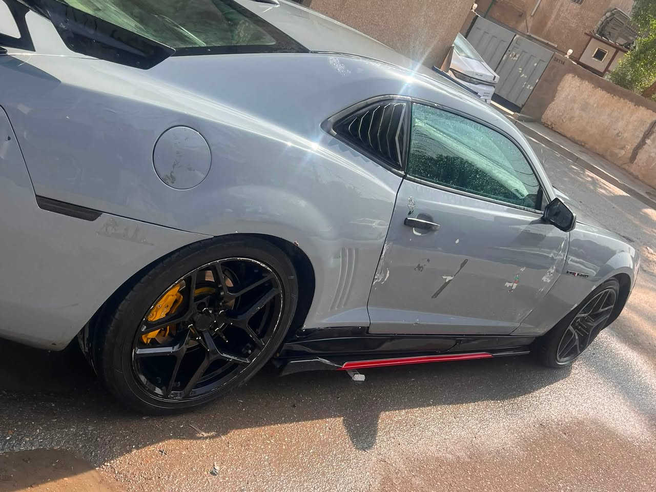 كامارو ٢٠١١ • وارد امريكي • بدون دواخل
