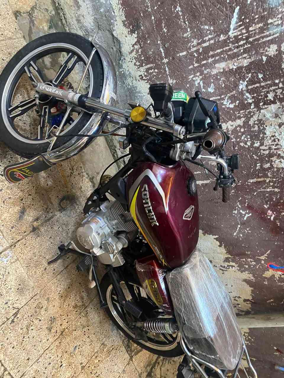 سيفان موديل 23سونك
دراجه خير من الله بطناش نكرة بكل وقت 
السعر 650 
عنواني بغداد الجديدة
***********
