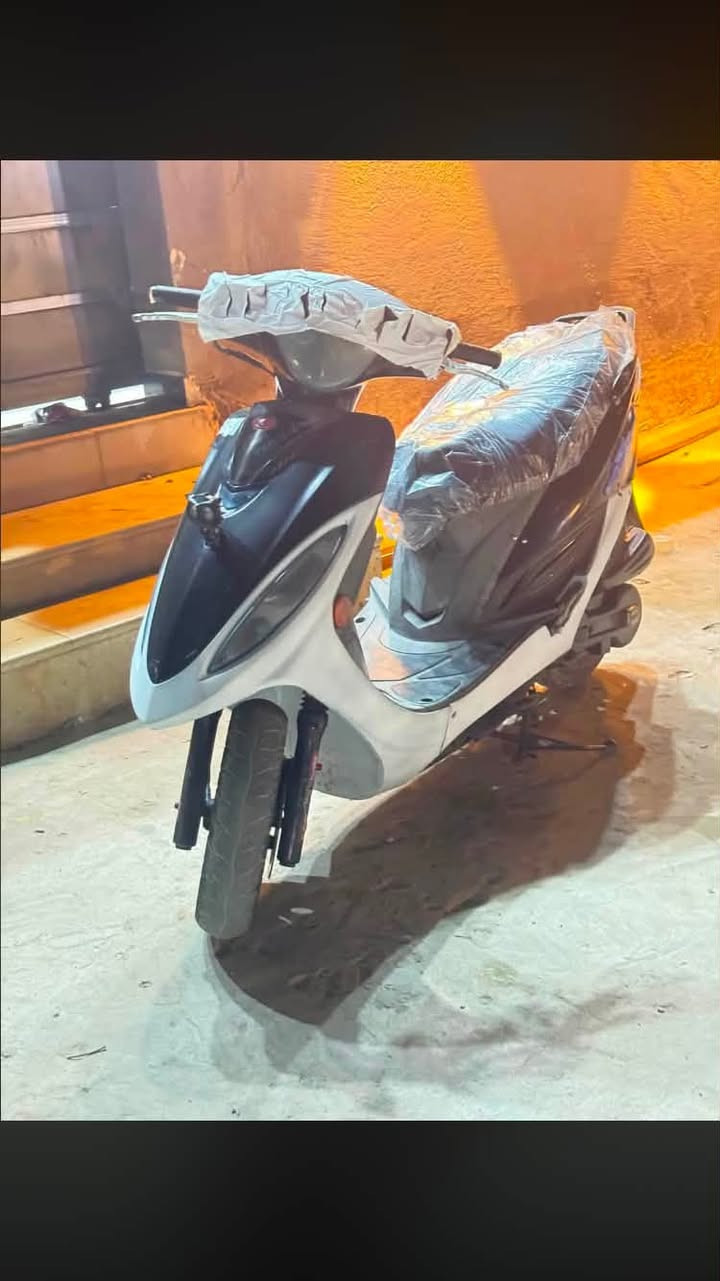 400وبيها مجال كامكو جيفور دراجه شلعه معدل تخبل بيع مستعجل كامله على اخر حبايه نكره سلف بكل وقت وهيه بارده شرط مكينه ناعمه ترايك  وين ماتريد دهن يورل ابو15 كل اسبوع ابدله على كد الشغل سعر400بيها مجال للشراي *********** ناصريه مركز
