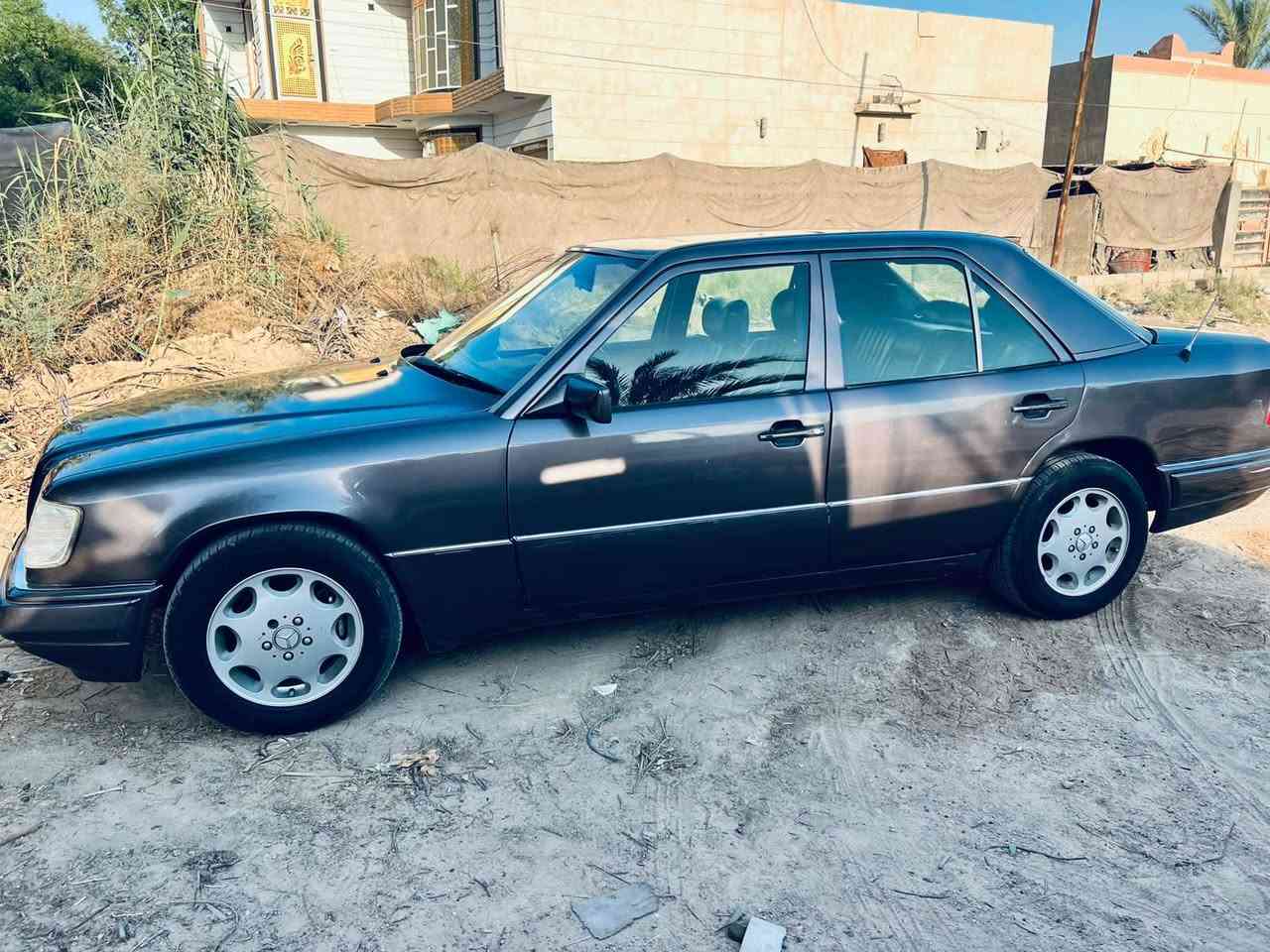 السلام عليكم
مارسدس دب 300 موديل 91 كير مكينه بلاد كفاله 
تبريد ثلج 
منظومه بانزين كلها جديده فيتبم نوزلات فلاتر جديد 
باتري جديد 
سنتر لوك ريمون 
بدون قطره خياس قواعد دبل كفاله 
دبل فيت بم 
دبل هورن
 دبل مروحه 
داخل جلد كشنات كهرباء  
إخوان السياره بعد أحلى بالحقيقه 
مكاني بابل السعر 57 اتصل بيك خير وتدلل 
‏‪***********
متواجد ع فيس
