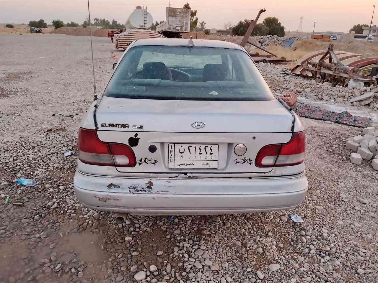 بيع النترا دمعه موديل 1994 رقم بغداد سنويه ساقط قبل شهرين مشروع وطني شرط تحويل ..سياره احترق ضفيره مع ملحقاته بس محرك وكير مضبوط ماشاءالله دواخله كلش حلوه جديد 
سعر 15بي مجال رقم الهاتف ***********
