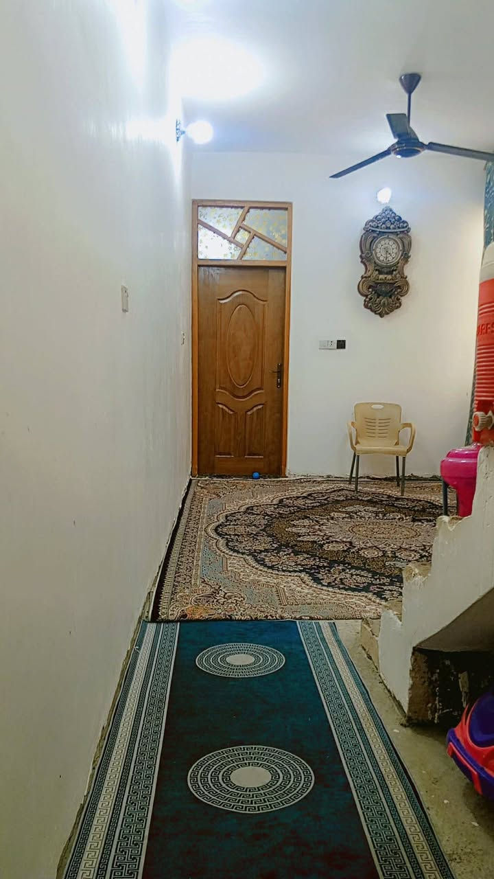 سلام عليكم بيت بلاصلاح اول ماطب على يدك اليسرى 6فرع عن شارع العام بيت أعلى بيت بلفرع 100متر مستعجل على بيعتا مكلف بلنشر هاذا صاحب البيت ‏‪***********‬‏@
