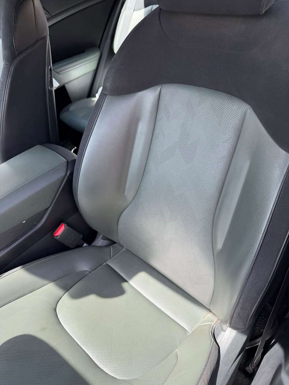 🚘 للبيع Kia Sportage موديل 2024
🎨 اللون: زيتوني مميز
🏷️ الفئة: Black Edition
⚙️ الدفع: أمامي
📍 الممشى: 77 ألف كم
✨ السيارة نظيفة ومرتبة وحالتها ممتازة
🔥 شكل أنيق ومواصفات حلوة

📍 العنوان: بغداد

📞 ***********

💰 السعر والتفاصيل عند الاتصال، والبيع للجادين فقط.
