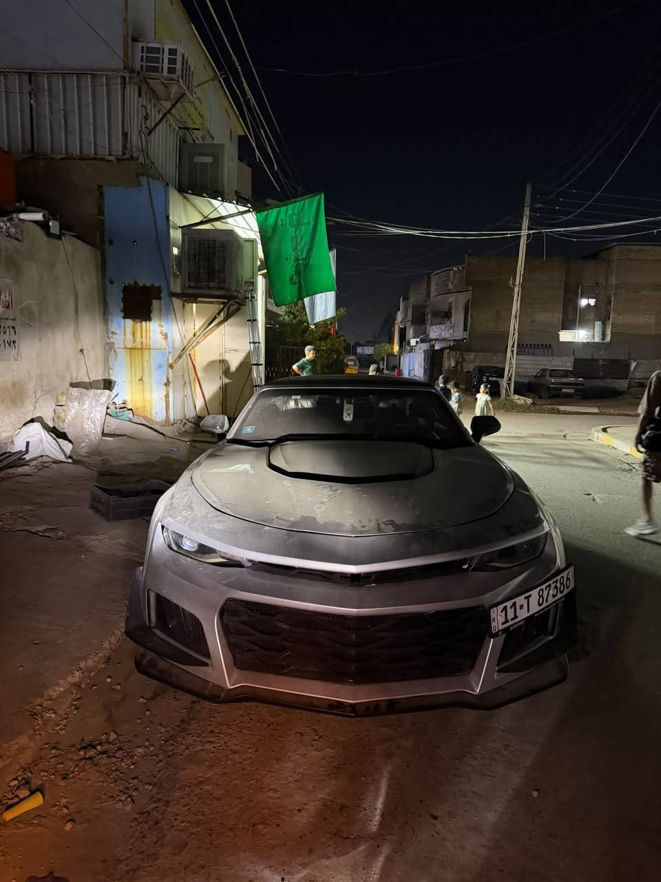 بيع جدآ مناسب 97 بيع مستعجل وبيهة مجال بسيط 
: يالله السلام عليكم شلونكمً شباب للبيع فقط كمارو 2017 كشف سيارهً لونً مميز السنويهً بسمي مشروع وطنيً تحويل ثاني يومً 
موصفاتً السيارهً معروفهً ميحتاجً اذكره 
كشفً شغال ميهً ب ميه وسيارهً محدثهً بلكامل ZL1 كلش ناصبه وحلوه   
بيهة لايت زنون اصلي وعين الشيطان ولدات حمر كلش حلوات 😈
 
تبريد شغال وثلج ماشالله 
بصمه ابواب.   بصمه سايد بريك 
السياره نضيفه ولا كلب مشتغل بل دشبول 
عليهة ويل اصلي كلش حلو وناصب السياره
حادث السياره جاملغ الخلفي عكس السائق ومعدل بارد بدون لا شواصي ولا دواخل ولا لغود فقط اليرباك عكس السائق طاك 

بيهة اربع قطع صبغ ابيع احزام علمود لا تعبك ولا تعبني 🤍.   
نقص السياره صدر شويه تعبان الامامي 
ورادله ادامه لين ماعندي مجال اسويهن 🤍.   مكان السياره بغداد الشعله
الرقم ***********. 
***********
