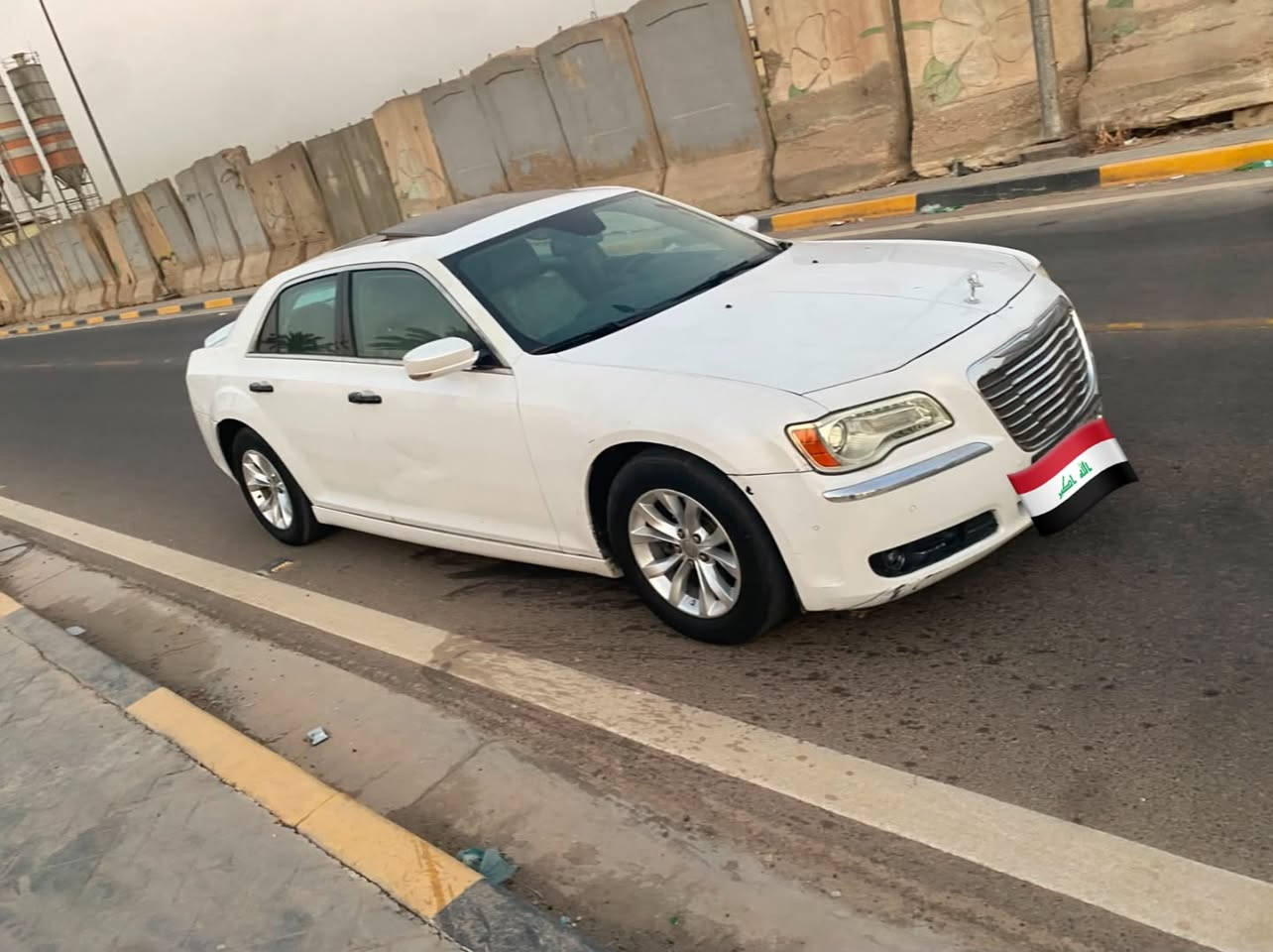 سلام عليكم
كلايسلر اوباما sss2014فول مواصفات اعلى فئه
كشنات جلد تبريدتدفئه 
مكينه 3600🛫
كير طياره👨‍✈️
تبريد قطعتين❄️ ⛄️ ثلج
تدفءه بلمري
رادار بلمري 
نضام ترحيب اربع بيبان
شاشه جبيره 
كامره دواره
رادر تحديد مسار
رادار جوانب ايمن وايسر 
داخل ابيظ 
كصه وحده 
ادوااااات ادواااااااات 
كصه وحده 
شرط بدون اي نقص ولا سيرفس مشتغل 
نضام ايكو 
اربعه انضمه قياده
تحديد مسار 
اربع انضمه قياده
مكاني بغداد 
شرط تراي وين متريد 
السعر 67 بيها مجال جدااا جداااا بسيط
***********
