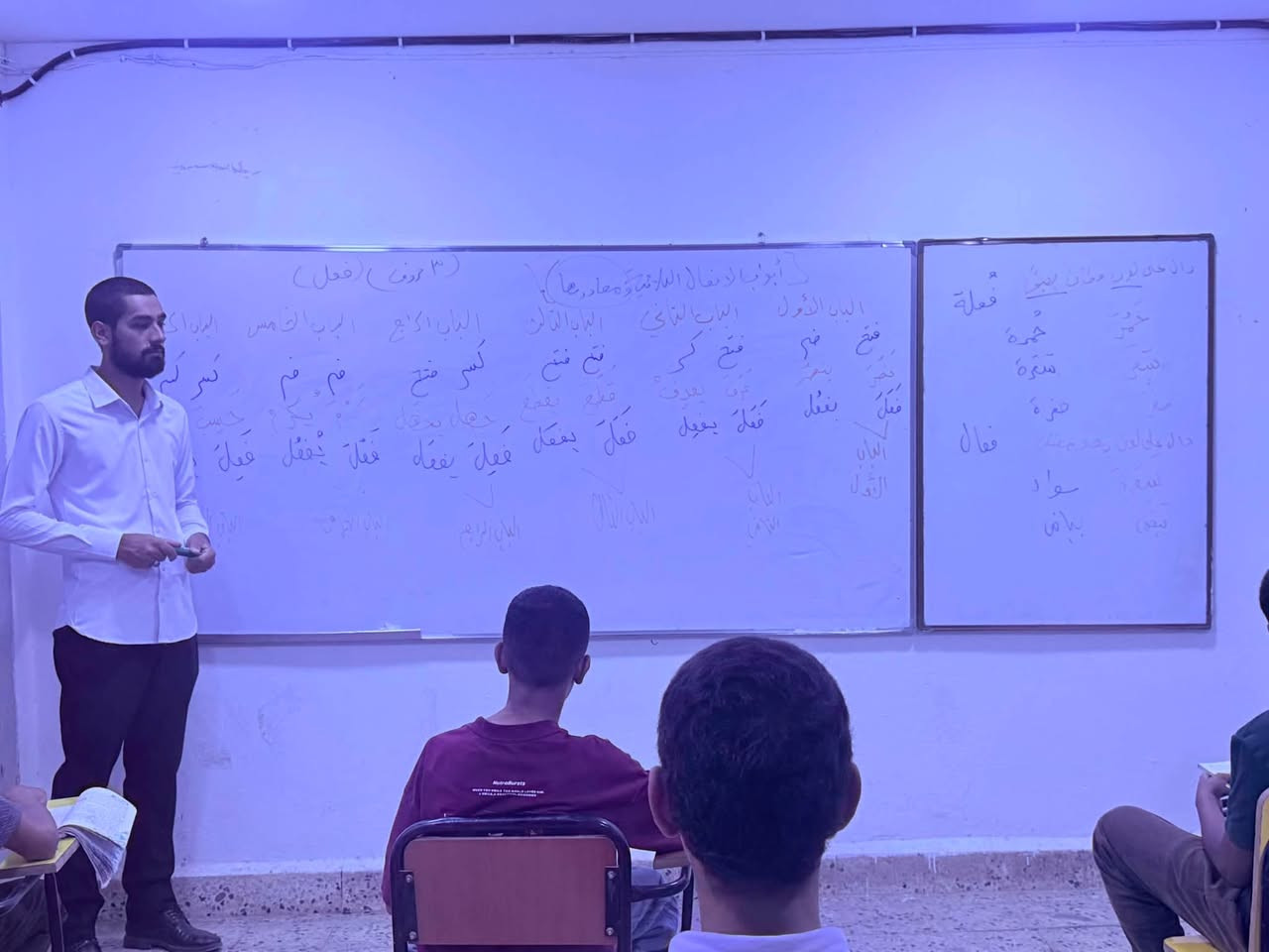 📚 الأستاذ علي كوكز
🌟 مدرس مادة اللغة العربية

للصفوف:
🔹 الأول متوسط
🔹 الثاني متوسط
🔹 الثالث متوسط

شرح واضح ومبسط ✨
متابعة مستمرة وتركيز على أهم النقاط والأسئلة المهمة 💯

📞 للتواصل والاستفسار:
***********

