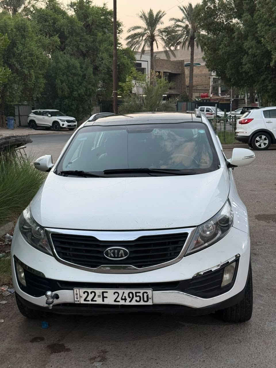 السلام عليكم للبيع كيا اسبورتج خليجيه موديل 12 رقم اربيل بسمي فول موصفات بيهه شاملغ لايمن طخه وقبق لصندوك تبديل مكينة 2000 كير ومكينه وتبريد وتخم تاير مكفولات مكان لسياره بغداد لسعر 110 لرقم ***********
