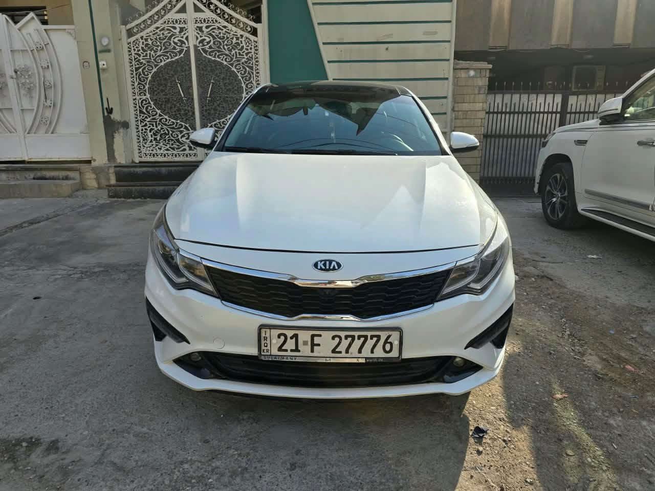 سلام عليكم كيا اوبتما موديل ٢٠١٧ EX
امريكي حادثها جاملغ وبنيد بدون دواخل بدون ايرباك السياره ع وضع الشركه زيرو ماشيه ٢٤ الف 
السياره فول الفول اعلى مواصفات
بنوراما 
كشنات جلد كشنات تدفئه تبريد وكهرباء وخزن ميموري 
اشاير مري مري شفط 
ترحيب 
شاشه جبيره كار بلي 
تحكم فول 
كامره دواره 
حساسات 
رادارات ونقطه عمياء 
وبعد بيها اهواي مواصفات 
اعلى مواصفات 
السياره رقم سليمانيه ب اسمي اتريد وكاله اتريد تحويل اني حاضر 
السياره جديده كلش كلها ع وضع الشركه 
السعر ١٣٥ وبيها مجال بسيط 
مكاني بغداد 
***********
غير متواجد ع فيس
