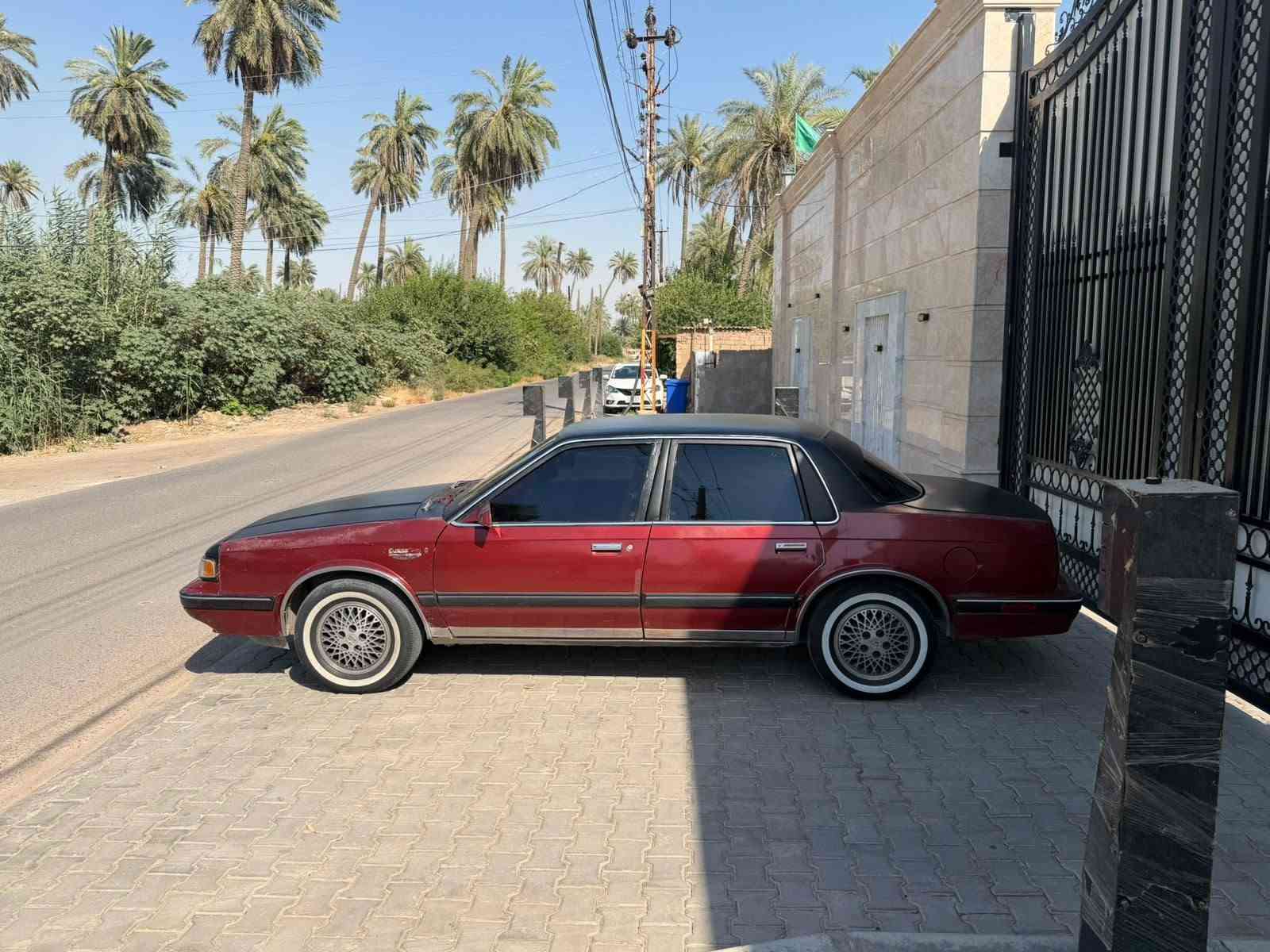 موديل ١٩٩٠ محرك كير تبريد كهربائيات كلها شغالة وجاهزة ومضمونة من كلشي السعر ٤٠$ العنوان بغداد قريب على جزيرة بغداد السياحية رقم الهاتف ***********

