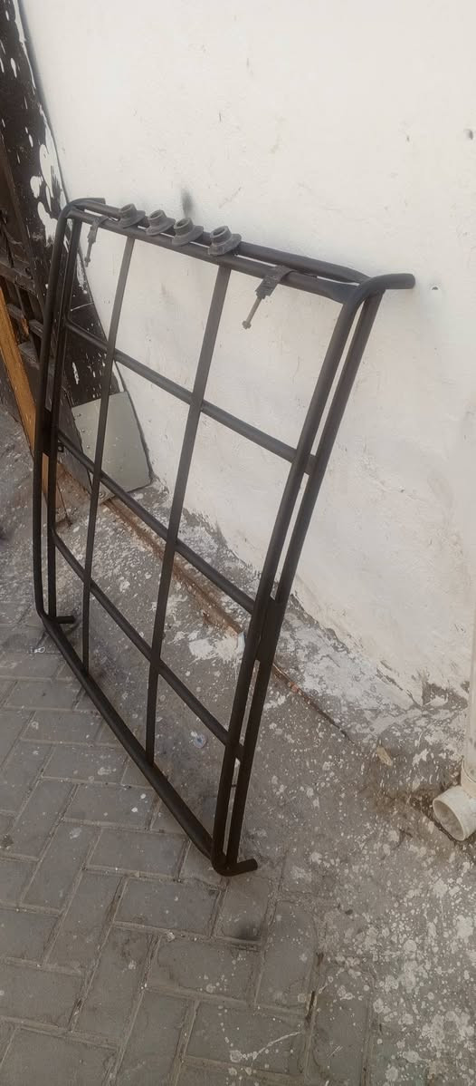 السلام عليكم
سيبايا مال طيبة الحجم الجبير تفصال ثقيل للبيع السعر 35 الف وبيها مجال عنوان مدينة الصدر 
***********
