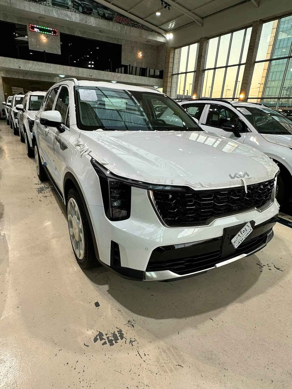 �✨ شركة نيروز لتجارة السيارات ✨🚘
نعلن الكم اليوم تخافيضات قوية جداً على سيارت سورنتو 

📍 بغداد – معارض النهضة – الشارع العام

🔥 وصلت حديثًا إلى شركة نيروز

سيارة موديل 2026 بمواصفات استثنائية تجمع بين الفخامة، القوة، والتقنيات الحديثة.

🛡️ خليجي – زيرو – ضمان الشركة الدولية

📋 المواصفات:

✅ محرك V6 سداسي الأسطوانات

✅ ناقل حركة أوتوماتيكي 8 سرعات

✅ أربع كاميرات

✅ تشغيل عن بُعد

✅ تشغيل ودخول ذكي بالبصمة

✅ فتح الصندوق الكهربائي

✅ هوائي Shark Fin

✅ حساسات أمامية وخلفية

✅ مصابيح زينون + LED

✅ كشافات ضباب

✅ Back Light LED

✅ إشارات مدمجة بالمرايا

✅ مرايا جانبية كهربائية قابلة للطي

✅ ماسحة خلفية

✅ عدد 2 Airbag

✅ ناقل حركة إلكتروني (Gear Mouse)

✅ فرامل يد كهربائية

✅ نظام ABS

✅ لوحة عدادات رقمية (Digital)

✅ شاشة تدعم Apple CarPlay

✅ كاميرا 360°

✅ إضاءة داخلية LED محيطية

✅ شيفترات خلف المقود

✅ مثبت سرعة (Cruise Control)

✅ أوامر صوتية

✅ Bluetooth + Type-C

✅ شاحن لاسلكي للهاتف

✅ منفذ طاقة

✅ فحص إلكتروني كامل لأنظمة السيارة

✅ مقصورة رحبة تتسع لـ 7 ركاب

✅ مقاعد مخمل باللون الأبيض

✅ تحكم كهربائي بالمقاعد الأمامية

✅ نظام تكييف لمس بمنطقتين

✅ 3 قطع تبريد

✅ أوضاع قيادة (Drive Mode)

✅ نظام مانع الانزلاق

✅ نظام نزول المنحدرات

✅ حاملات أكواب

✅ فتحات تكييف للمقاعد الخلفية

✅ تطعيمات داخلية من الألمنيوم

💎 سيارة صُممت لتمنحك الراحة، والقوة، والفخامة في كل رحلة.

📍 العنوان: بغداد – معارض النهضة – الشارع العام

📞 للاستفسار والحجز:

***********

شركة نيروز لتجارة السيارات

وجهتك الأولى للسيارات الزيرو والخليجي بضمان وثقة.
