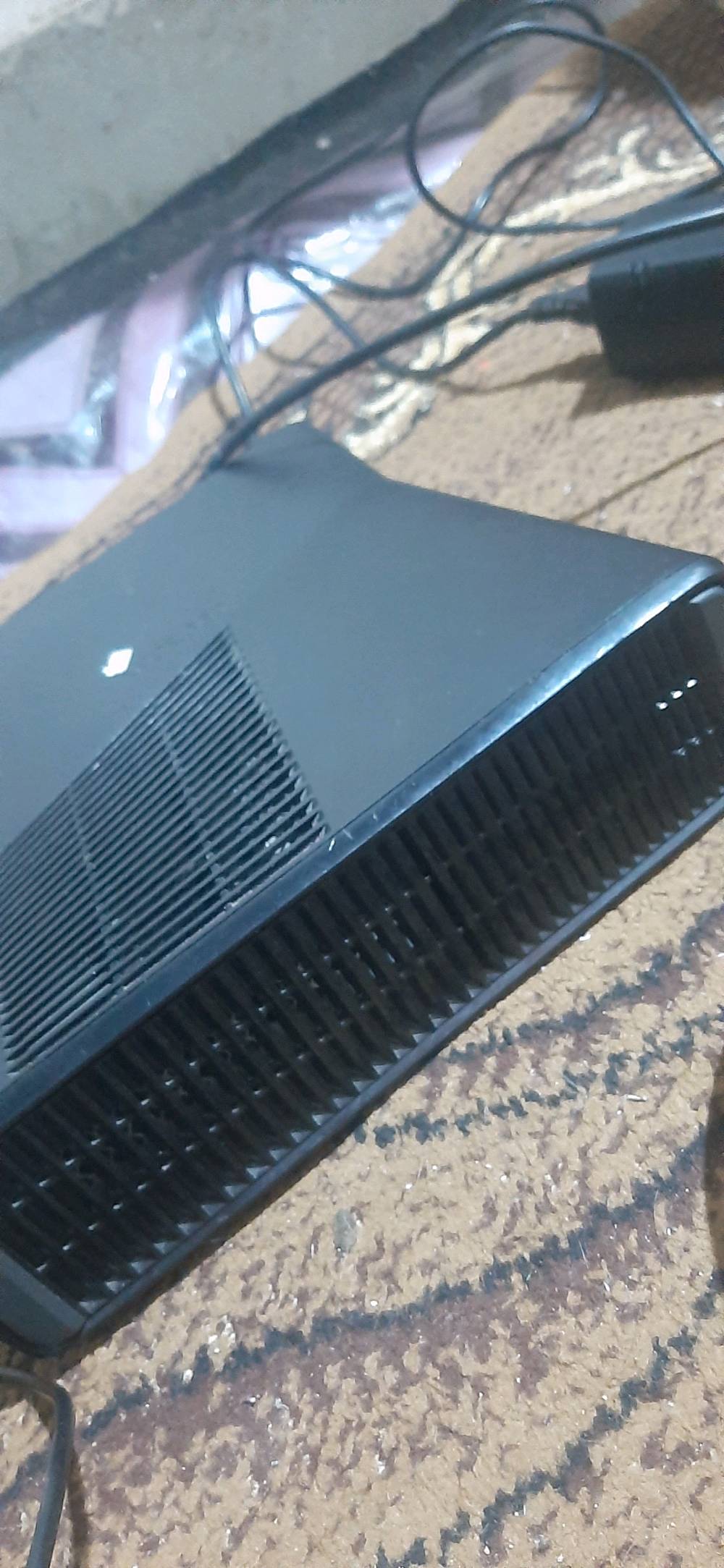 للبيع Xbox 360 مهكر (RGH) بحالة ممتازة 🔥

​الملحقات: جوستيك واير أصلي + هارد مليء بأكثر من 150 لعبة قوية (GTA V, FIFA, Forza, وغيرها). 

​ملاحظة: قارئ الأقراص عاطل، لكن الجهاز مهكر والألعاب مشغلة من الهارد مباشرة ولا تحتاج أقراص نهائياً. 

​السعر: 115 ألف (نهائي / أو مع مجال رمزي جداً). 

​المكان: البصرة - الفاو (يوجد توصيل لكل العراق). 

​للإستفسار: مراسلة الخاص 📥 

سلة الخاص 📥