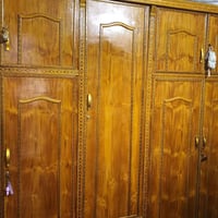 غرفه للبيع مكان بغداد الحسينيه راجديه الي يريدها يتصل ع هاذه رقم 07704...
