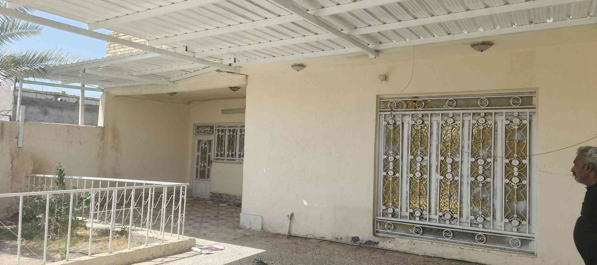 دار لبيع مكان دفاس مقبل السده مكان حلو مساحه 500 بيت جاهز السكن فارغ خدمات مي مجاري خط موالد انترنيت لبيت زراعي شراي تصل ***********

