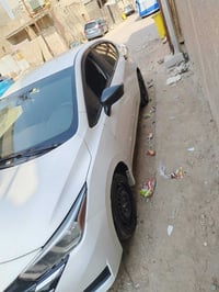 نيسان فيرسا • ٢٠٢٤ • بدون رقم