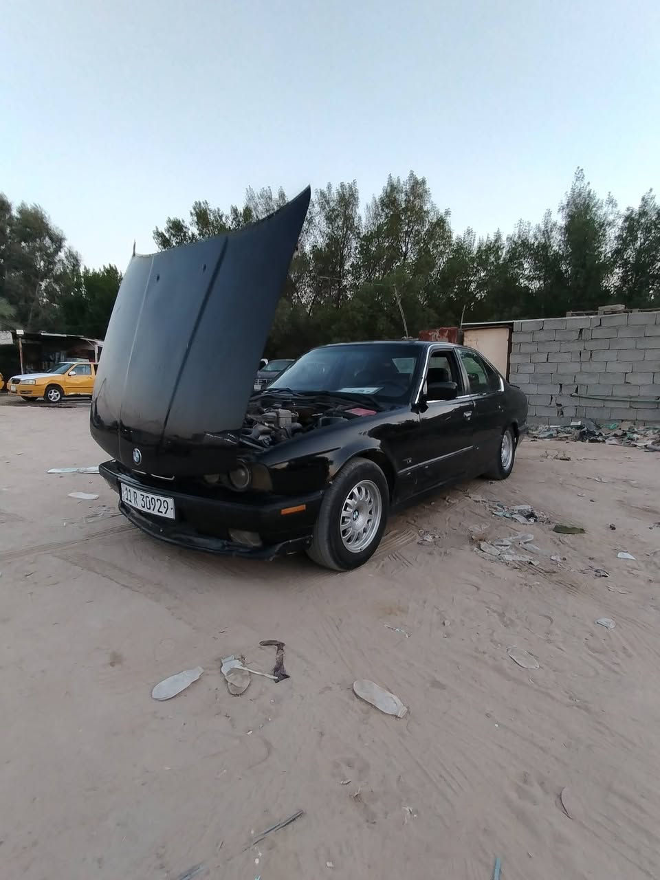 بي ام 535 اصل موديل 1989 رقم بغداد دولي باسمي تحويل ثاني يوم
مكينه وقير 6 سلندر خير من الله حداديه 90%
كهربائيات تشتغل تبريد ثلج ثقم تاير جديد
جير اوتوماتيك
السعر 47 مكان سياره كربلاء***********
