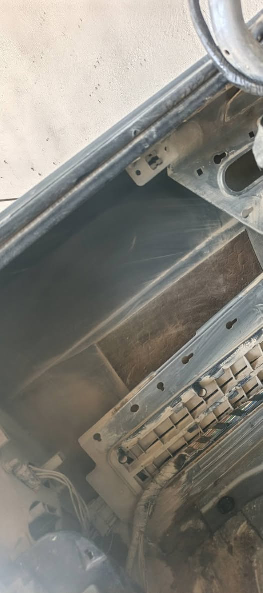السلام عليكم
للبيع موديل ٩١ رقم بغداد بسمي 
سياره بدون معجون بدون صبغ 
كير محرك مكفولات جدد لوك
تيارات جدد تبريد بيها نقص كمبريسر 
صدر جديد بدون خياس سياره جاهزه 
سعرها ٥٠ 
المكان بغداد 
للتواصل 
‏‪***********‬‏
