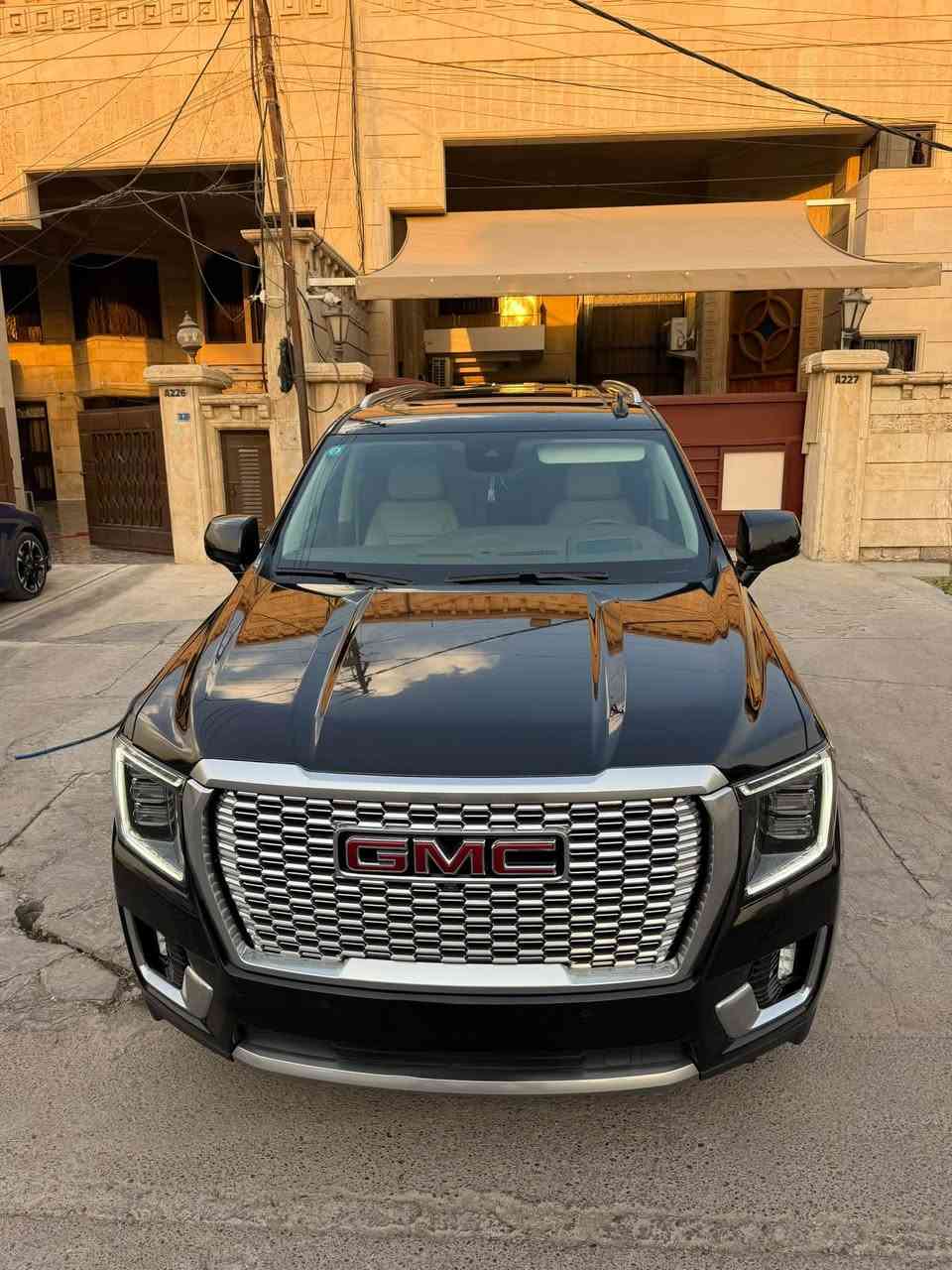 السلام عليكم 
GMC دنلي 
الموديل 2023 
المواصفات 
كشنات خزن 
تدفئة وتبريد الكشنات 
داخل كريمي 
شاشات تطبيق 3 
تحديد مسار 
رادار 
جكات 
كشنات منفضل 
داتو شو
كامرات 360 
دوسات كهرباء 
وباقي المواصفات المعروفه السياره خليجي وكالة المنصور ماشية 37 كفالة عامة ماعده رصعات 2 خفيفات السياره مغلفة ppf والجام عازل حراري السيارة نضيفة بمعنى الكلمة المكينة على وضع الشركة مكفولة السعر 54 يعني خمس شدات وربعون قابل لتفاوض شي بسيط رقم بغداد الرقم ***********

