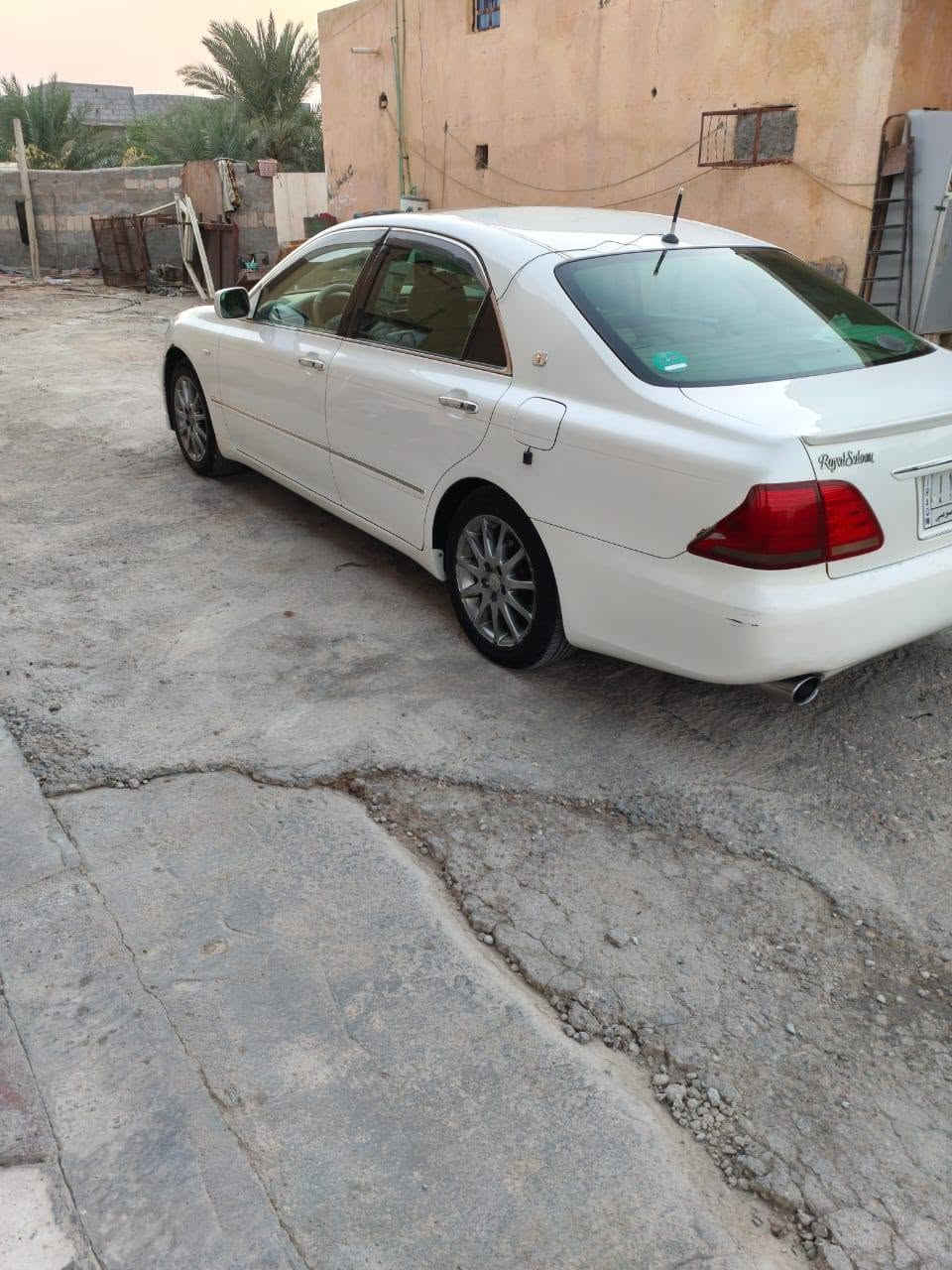 السلام عليكم  شاهينه 2004قرار 48 فوال المواصفات شاصي 82
فتحه كواتم داخل بيجي جلد  تبريد خلفي ثلاجه مكاني البصره ***********
