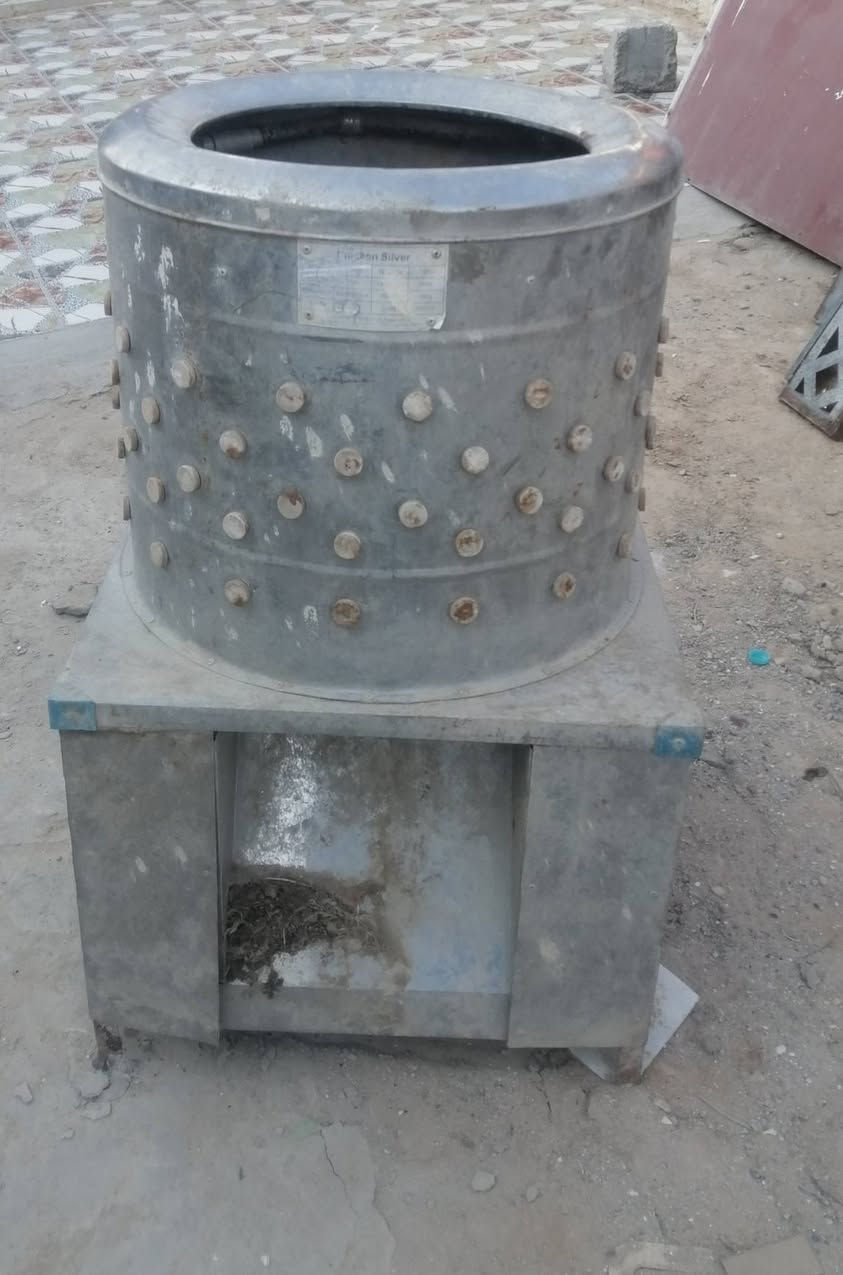 السلام عليكم هالوسه دجاج بيه بس المطور خربان السعر ٧٥ وبيه مجال مكان خور الزبير
*********** انتصال او وتساب @
