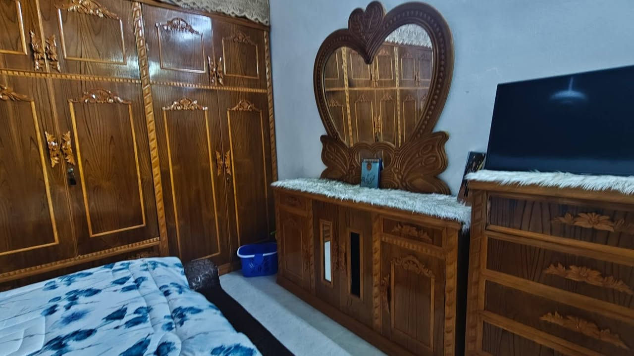 غرفه للبيع الاستفسار الرقم***********
