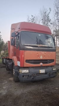 رينو للبيع موديل 2000 بم ونوزل بلادي رقم انبار باسمي تحويل ثاني يوم مس...