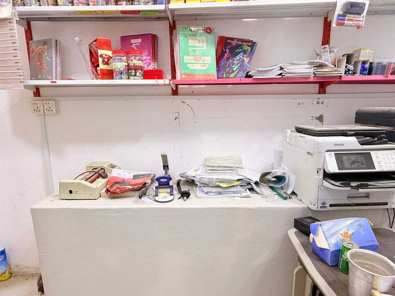مكتبة للبيع
للإستفسار  ***********
