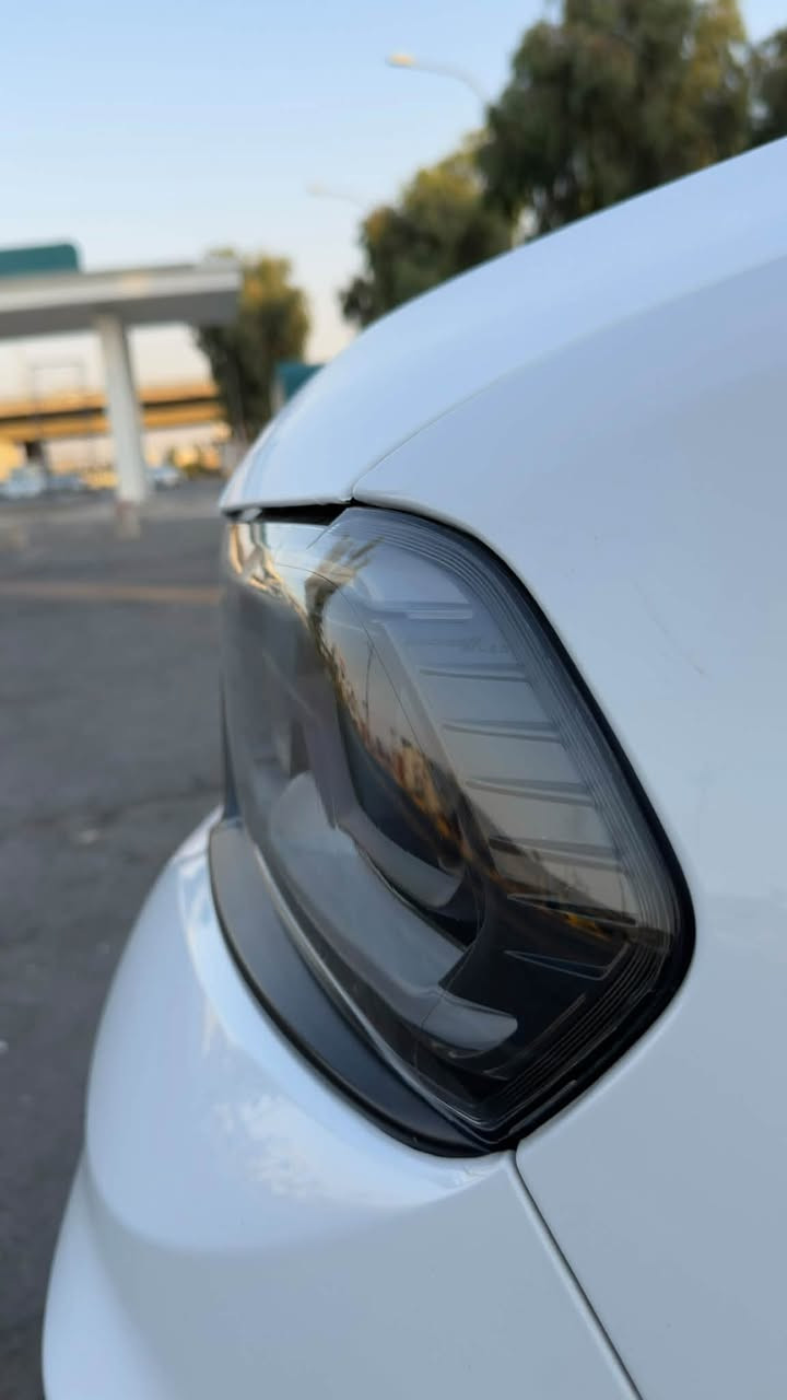 🚘 للبيع دودج دورانجو GT Plus موديل 2024. سياره كلين بدون ضربه

✨ سيارة فخمة وعائلية، مواصفات عالية ومحرك قوي، والدفع خلفي RWD.

🔹 الموديل: 2024
🔹 الفئة: GT Plus
🔹 اللون: أبيض
🔹 الدفع: خلفي RWD
🔹 المحرك: V6 Pentastar سعة 3.6 لتر
🔹 القوة: 295 حصان
🔹 القير: أوتوماتيك 8 سرعات
🔹 3 صفوف مقاعد

🔥 المواصفات والتجهيزات:

✅ مقاعد جلد
✅ كراسي أمامية كهربائية
✅ تبريد المقاعد الأمامية
✅ تدفئة المقاعد الأمامية
✅ تدفئة المقاعد الخلفية
✅ ستيرن كهربائي
✅ ستيرن مدفأ
✅ فتحة سقف كهربائية
✅ باب خلفي كهربائي
✅ مرايا جانبية كهربائية مع خاصية التعتيم ونقاط عمياء
✅ شاشة Uconnect قياس 10.1 إنش
✅ Apple CarPlay
✅ Android Auto
✅ ملاحة GPS
✅ كاميرا خلفية
✅ حساسات اصطفاف
✅ تحكم مناخي ثلاثي المناطق
✅ تشغيل عن بُعد
✅ دخول وتشغيل بدون مفتاح
✅ جنوط 20 إنش
✅ إضاءة LED

🛡️ أنظمة الأمان والرادارات:

🔸 رادار مثبت سرعة متكيف Adaptive Cruise Control
🔸 رادار تحذير الاصطدام الأمامي
🔸 نظام مراقبة النقطة العمياء Blind Spot
🔸 تحذير حركة المرور الخلفية Rear Cross Traffic Alert
🔸 نظام الكبح المساعد عند الطوارئ
🔸 حساسات أمامية وخلفية
🔸 نظام الثبات الإلكتروني
🔸 نظام التحكم بالجر
🔸 ABS
🔸 وسائد هوائية متعددة
🔸 مراقبة ضغط الإطارات

💎 دورانجو GT Plus — فخامة، قوة، راحة ومواصفات ممتازة ممشئ45 الف ميل 

📍 الموقع: [موصل]

📞 للتواصل: [***********]

🔥 للجادين فقط
