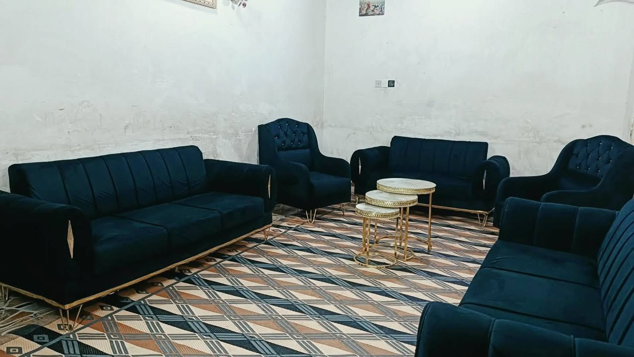 تخم 10 مقاعد نضيف جدن اي ضرر مابي اسعر  250 لعنوان كربلاء بدايت امن اداخلي يوجد توصيل ***********
