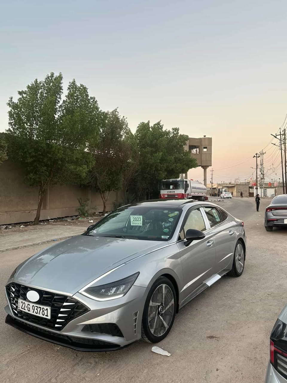 هيونداي سوناتا (2022) فول مواصفات
وبسعر البلاش
• اللون سلفر فضي
ب الممشى 110000 كم
• رقم أربيل بإسمي تحويل مباشر
٥ المحرك 1.6 لتر تيربو
٢٠ فتحة سقف بانوراما
• نظام الترحيب
* نظام قيادة آلية وتحديد مسار
) كروز كنترول ذكي مثبت سرعة راداري
*
رادار أمامي وخلفي مع خاصية التوقف الذاتي رادار النقطة العمياء على المرايا الجانبية كشنات جلد كهربائية مع التدفئة
ستيرن رياضي جلد مع شفتات خلف المقود شاشة لمس كبيرة تدعم كار بلاي وأندرويد أوتو عداد ديجيتال بالكامل
BOSE نظام صوتي
شحن لاسلكي للموبايل
كاميرا خلفية عالية الدقة
كير تاتش أزرار
نظام أوتو هولد وسايد بريك دكمة بصمة تشغيل وأبواب مع التشغيل عن بعد تبريد ثنائي المناطق
حساس مراقبة ضغط الإطارات
نظام التحذير لوجود أغراض بالمقاعد الخلفية مرآة رؤية خلفية ذاتية التعتيم
Drive Mode وضعيات قيادة متعددة

رقمي *********** البصرة, العراق
