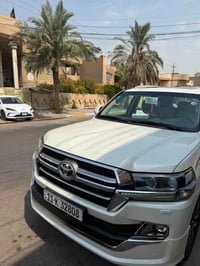 للبيع لاندكروز  موديل2019 بريم اصليه ماشيه 66 الف فقط رقم بغداد باسمي ...