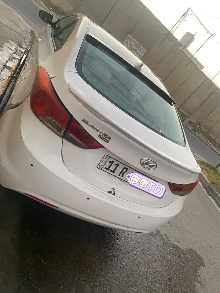 النترا تك باب موديل ٢٠١٣
رقم بغداد حادثه صندوك .محركه ١٨٠٠دوش نظام ايكو .ومثبت سرعه كروز . 
تحكمات ستيرن كشنات جديده.اكو ملاحظات بلكشر. هزه ورقم قبل ٣ اشهر مسويله تحويل مباشر باسم معلمه استخدام قليل السعر ٧٦ للاتصال***********

