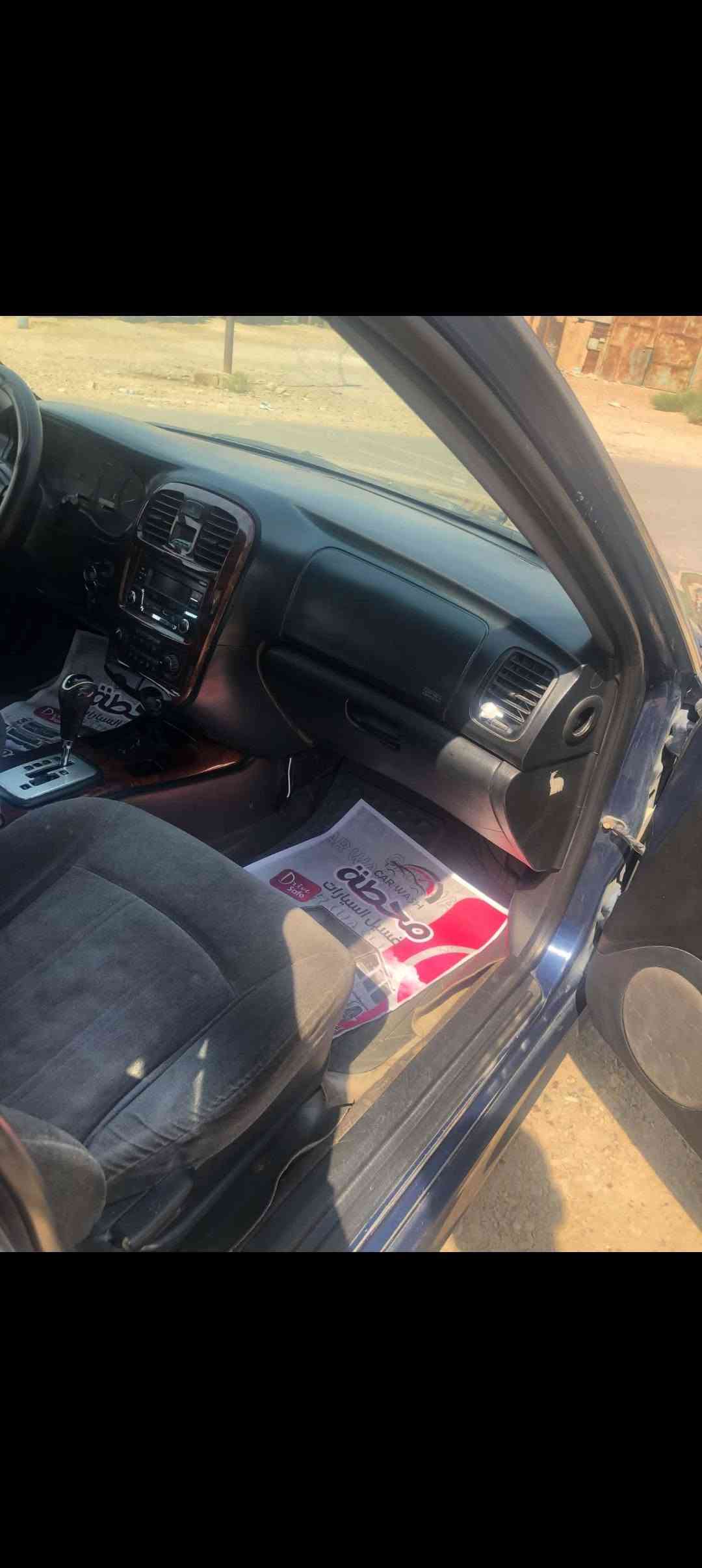 ألسلام عليكم.. مكلف بنشر أتصل بصاحب السياره.. سوناتا 2004 أمريكي محرك V6 2700 كير أوتو متك تبريد شغال صبغ عام أثر جراد رقم بغداد السياره جاهزه مابيهه اي نقص السعر 65 مكان بغداد البياع الشرطه الخامسه هاتف ***********
