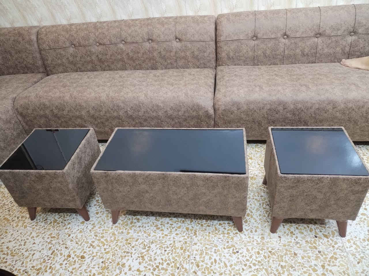السلام عليكم اغراض نظيفه جدا للبيع المكان السريدات قرب سيطرة الشعب القديمه للأستفسار واتساب ***********
