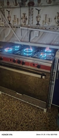 طباخ • نظيف ٩٠٪ • واتساب